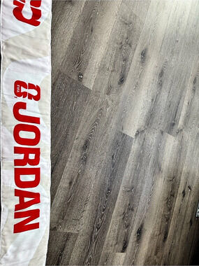 FIFA Jordan 2026 FIFA World Cup Scarf in White & Red